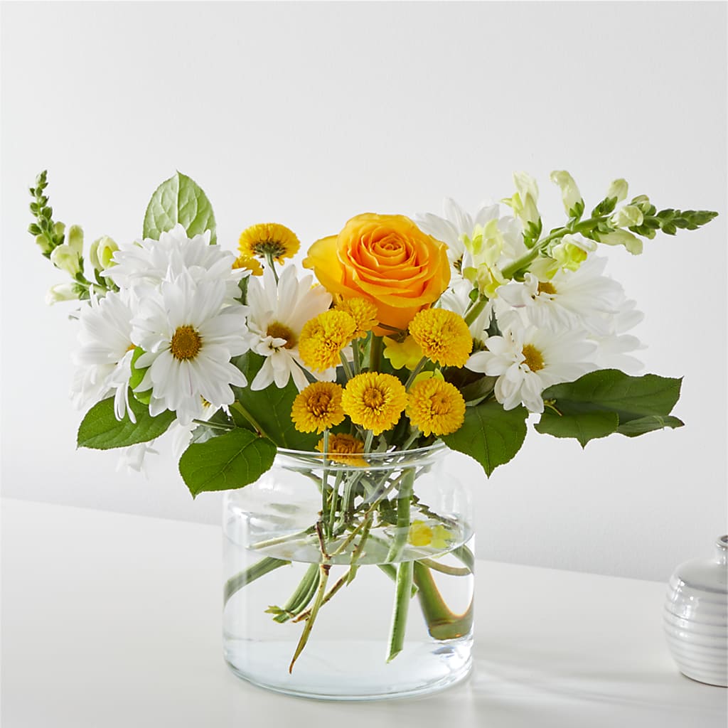 Sun Salutation Bouquet – Colchester Florist, Colchester CT