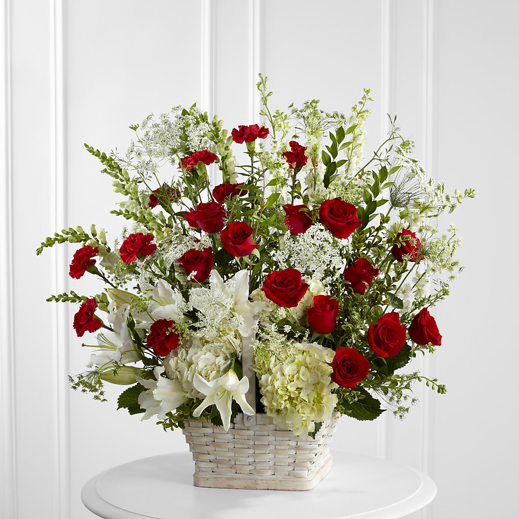 In Loving Memory Arrangement – Colchester Florist, Colchester CT