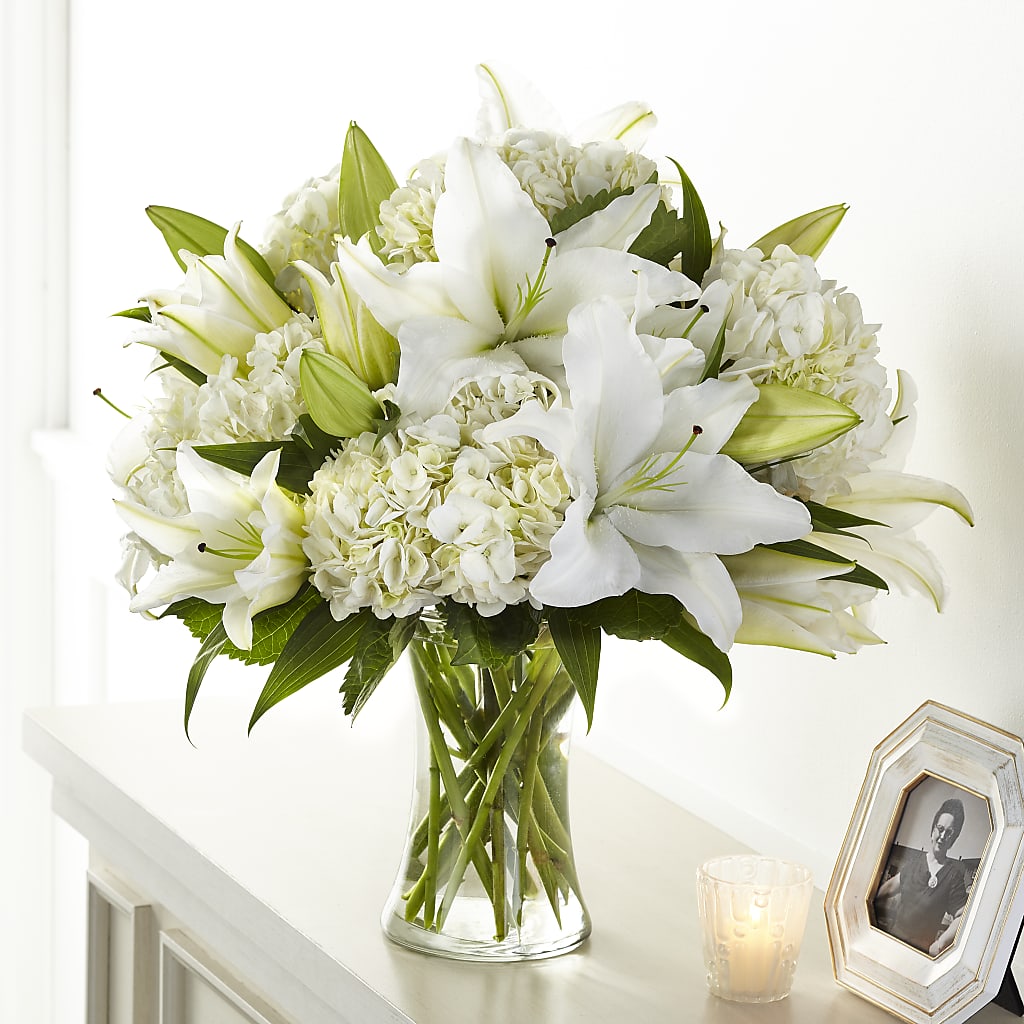 Compassionate Lily Bouquet – Colchester Florist, Colchester CT