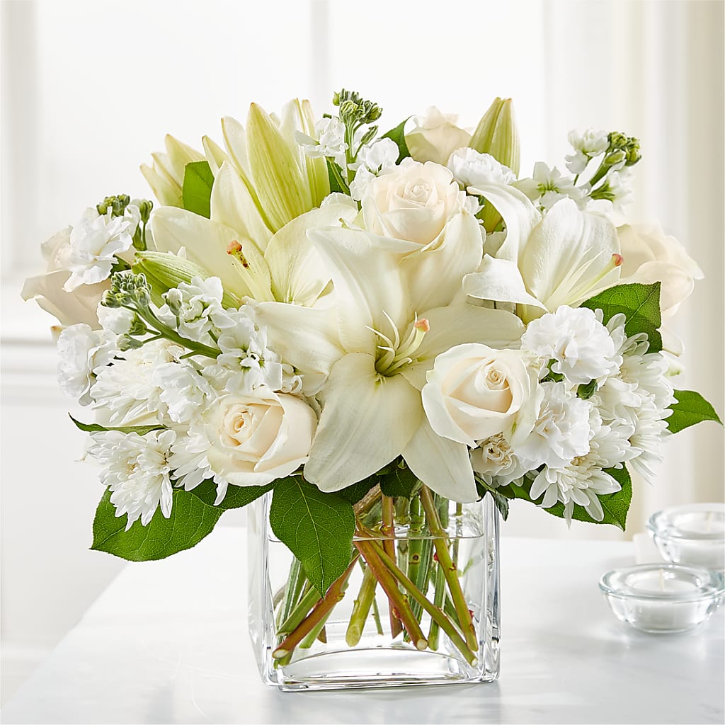 Gentle Breeze Bouquet – Colchester Florist, Colchester CT