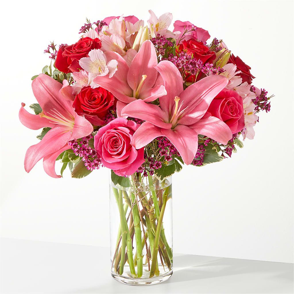 Lucky in Love Bouquet – Colchester Florist, Colchester CT