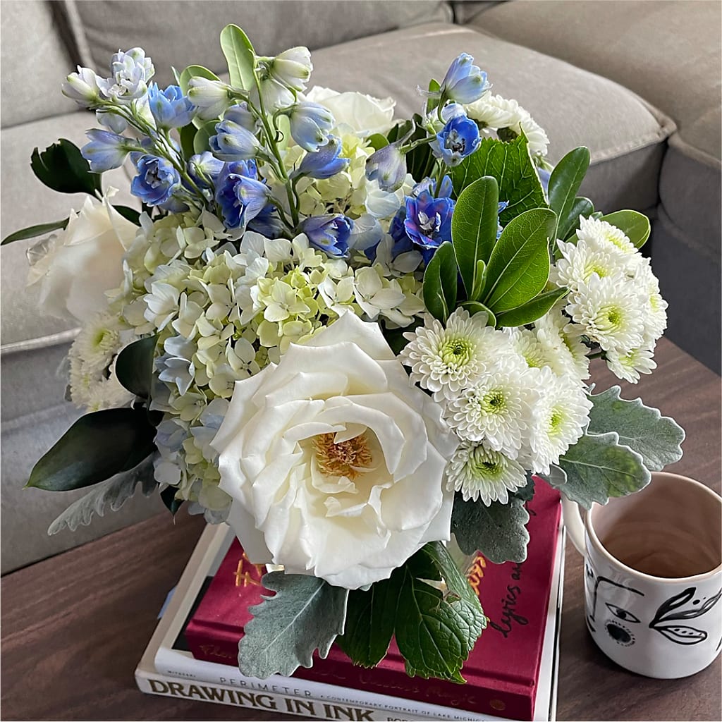 Clear Skies Bouquet –  Colchester Florist, Colchester CT