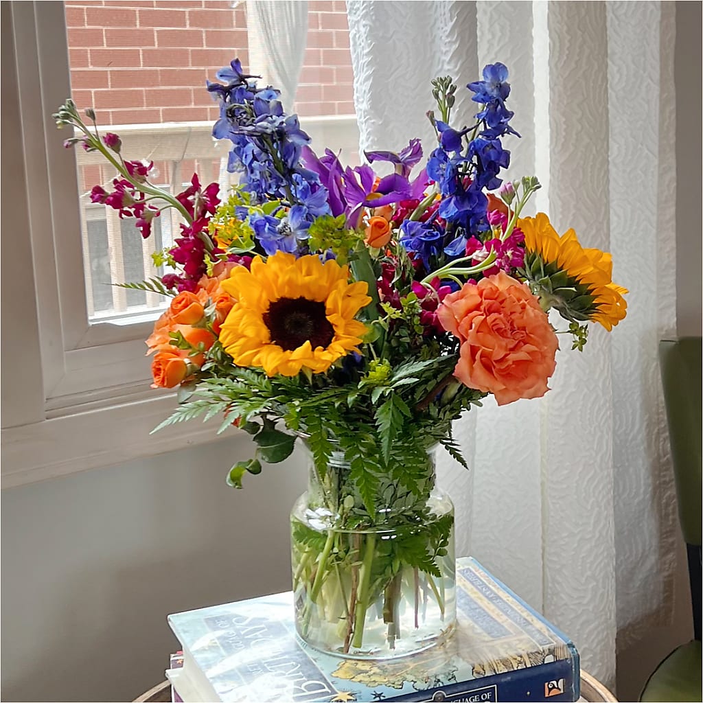 Rays of Life Bouquet –  Colchester Florist, Colchester CT
