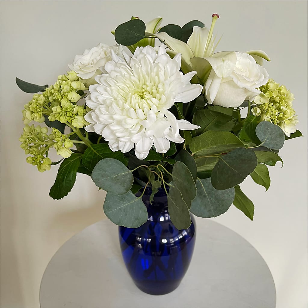 Snowy Dreams Bouquet –  Colchester Florist, Colchester CT