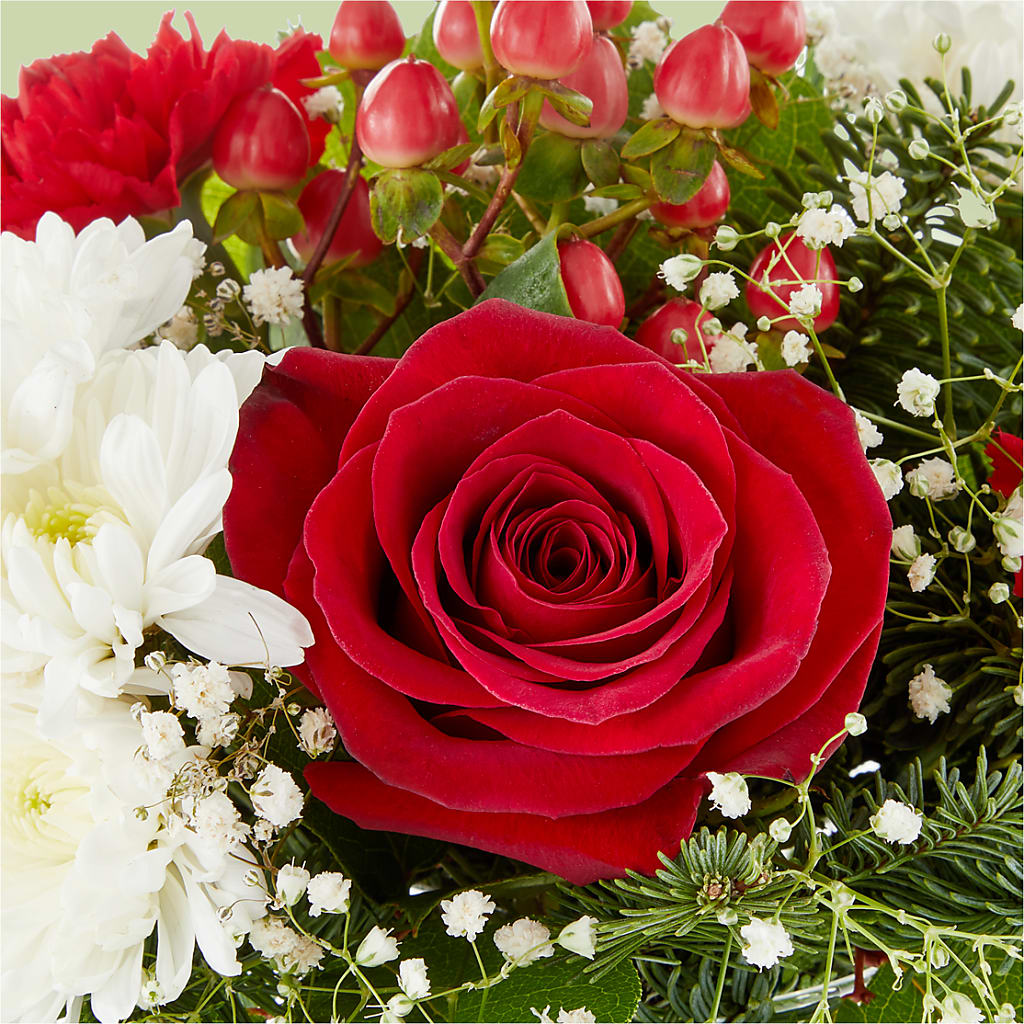 Chance of Flurries Bouquet –  Colchester Florist, Colchester CT