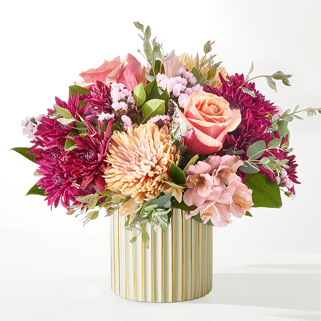 Berry Cobbler Bouquet with Ivory Vase –  Colchester Florist, Colchester CT