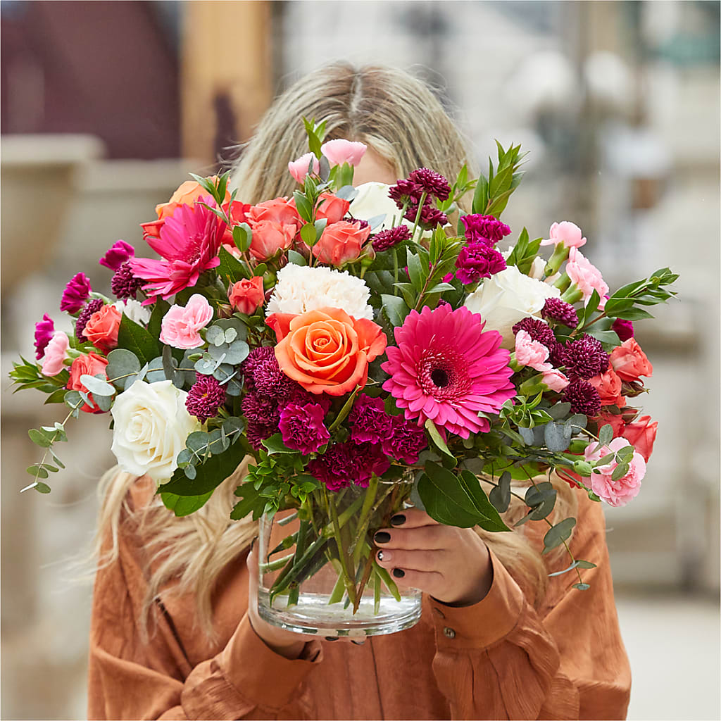 Smell the Roses Bouquet –  Colchester Florist, Colchester CT